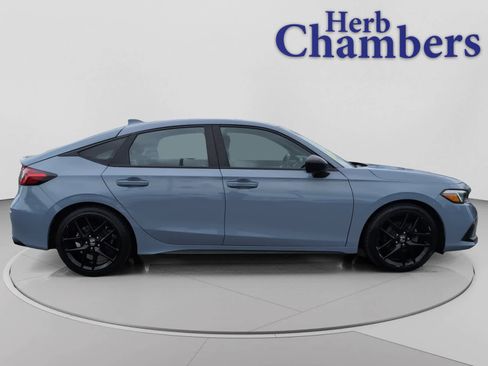Used 2023 Honda Civic Sport image 11