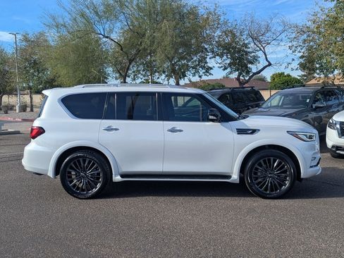 Certified 2024 INFINITI QX80 Sensory image 7