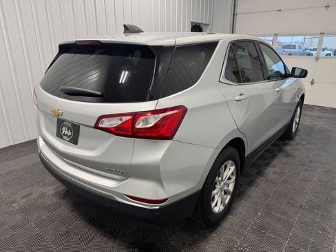 Used 2018 Chevrolet Equinox LT image 3
