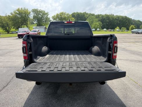 Used 2019 RAM 1500 Laramie AWD/4WD image 12