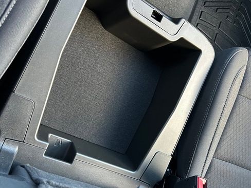 Used 2024 Chevrolet Silverado 2500 Custom w/ Custom Value Package image 46