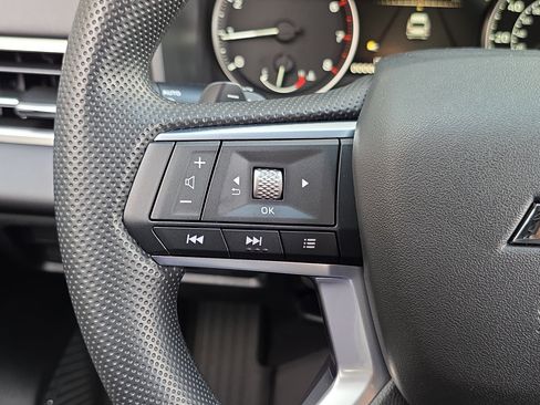 New 2026 Mitsubishi Outlander ES FWD image 16