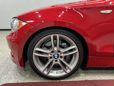 Used 2010 BMW 135i Convertible w/ Premium Pkg image 23