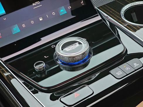 Used 2025 Cadillac Escalade Premium Luxury w/ Touring Package image 44