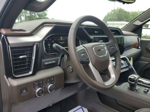 New 2026 GMC Sierra 1500 Denali w/ Technology Package AWD/4WD image 15