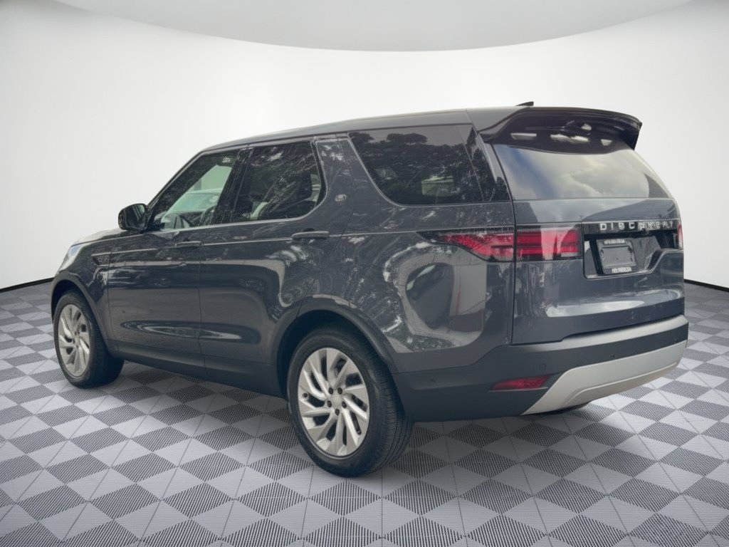 New 2026 Land Rover Discovery S AWD/4WD image 3