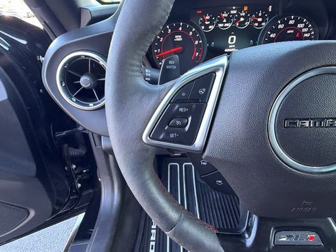 Used 2018 Chevrolet Camaro ZL1 RWD image 19