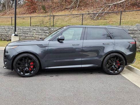 Used 2025 Land Rover Range Rover Sport Dynamic SE AWD/4WD image 6