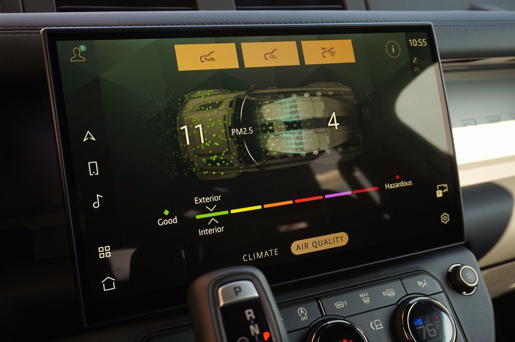 New 2026 Land Rover Defender 110 OCTA AWD/4WD image 25