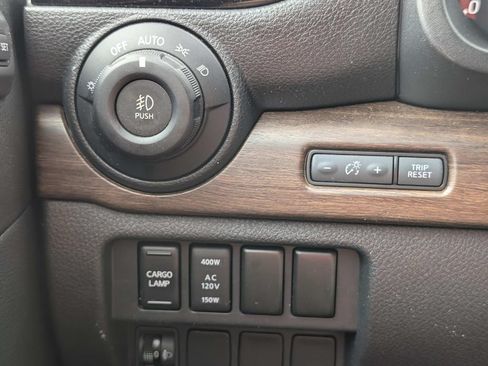 Used 2023 Nissan Titan Platinum Reserve w/ Moonroof Package RWD image 29