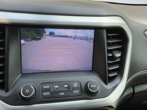 Certified 2019 GMC Acadia SLT FWD image 17