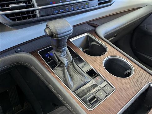 Used 2021 Toyota Sienna LE image 12