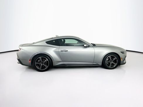 Used 2025 Ford Mustang Premium RWD image 10