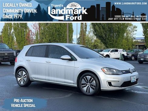 Used 2016 Volkswagen e-Golf SEL Premium image 1