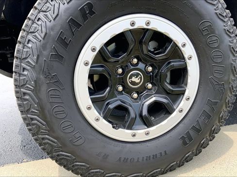 Used 2025 Ford Bronco Outer Banks w/ Sasquatch Package AWD/4WD image 3