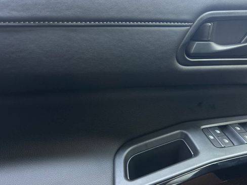 New 2025 Nissan Pathfinder SV image 13