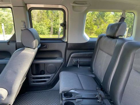 Used 2004 Honda Element EX image 10