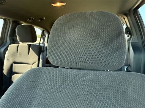 Used 2019 Dodge Grand Caravan SE image 25