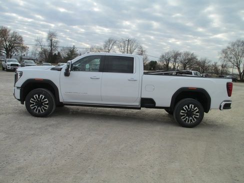 New 2026 GMC Sierra 3500 Denali Ultimate image 10