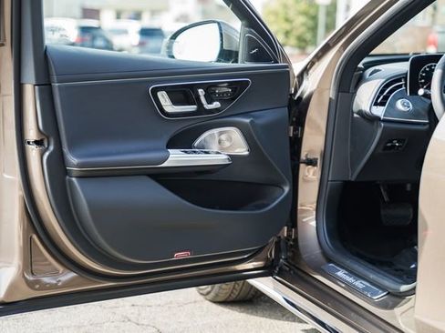 New 2026 Mercedes-Benz E 350 4MATIC Sedan image 38