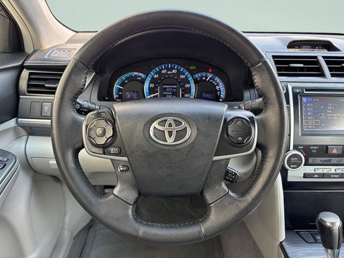 Used 2012 Toyota Camry XLE FWD image 15
