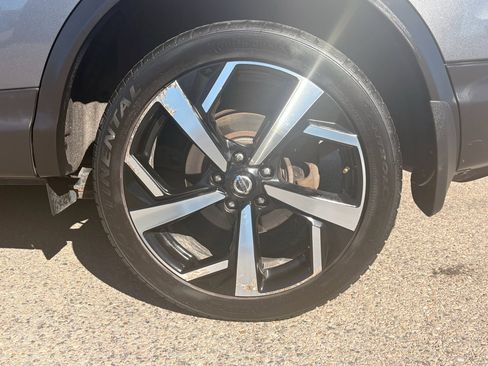 Used 2020 Nissan Rogue Sport SL image 9