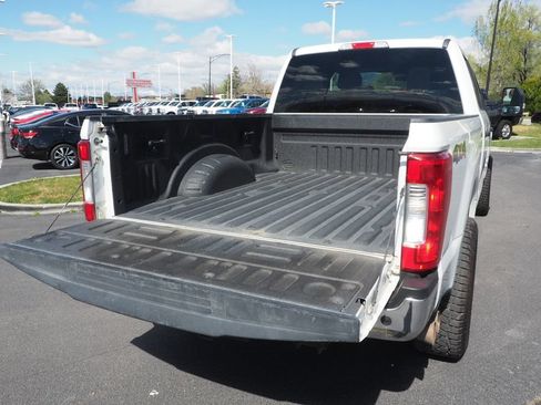 Used 2019 Ford F250 XLT AWD/4WD image 16