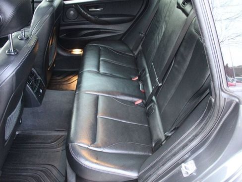 Used 2017 BMW 340i Gran Turismo xDrive image 16
