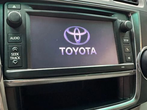 Used 2013 Toyota Highlander FWD image 16