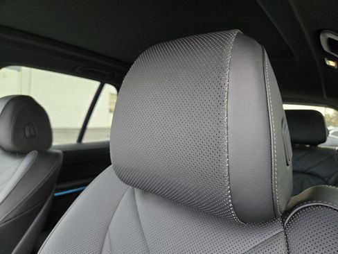 Certified 2025 BMW X5 xDrive50e w/ Parking Assistance Package image 16