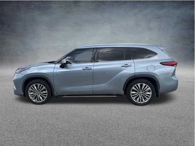 Used 2021 Toyota Highlander Platinum FWD image 6