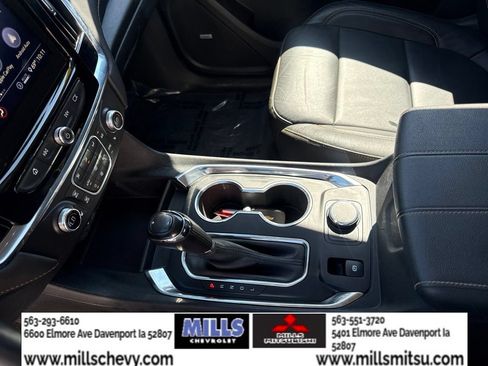 Used 2020 Chevrolet Traverse LT w/ LT Premium Package AWD/4WD image 18