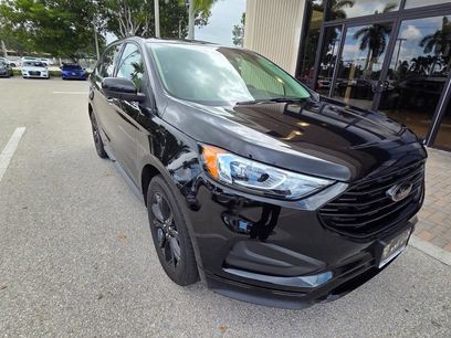 Used 2024 Ford Edge SE w/ Black Appearance Package
