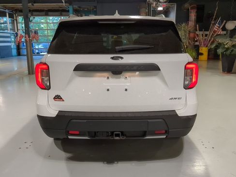 Used 2023 Ford Explorer Timberline w/ Timberline Technology Package AWD/4WD image 9