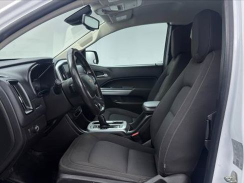 Used 2022 Chevrolet Colorado LT w/ Fleet Safety Package RWD image 16