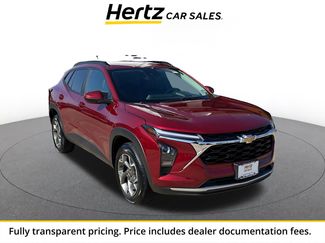 Used 2025 Chevrolet Trax LT FWD video 1