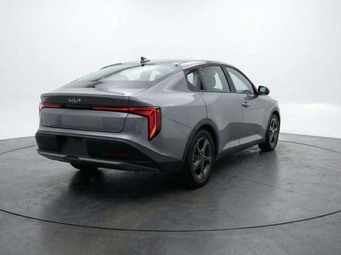Used 2025 Kia K4 FWD image 9