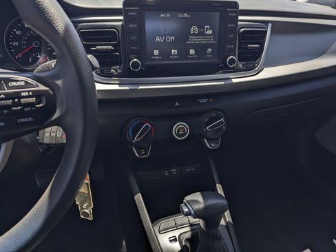 Used 2019 Kia Rio S w/ Technology Package FWD image 10