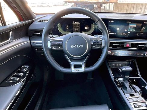 Used 2025 Kia K5 GT-Line w/ GT-Line Premium Package image 5