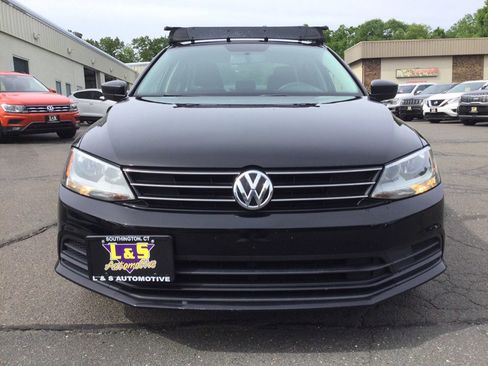 Used 2015 Volkswagen Jetta SE FWD image 4