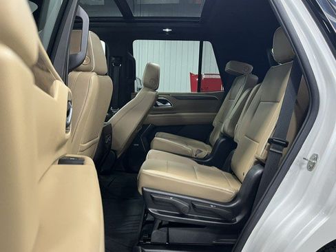 Certified 2022 Chevrolet Tahoe Premier AWD/4WD image 9