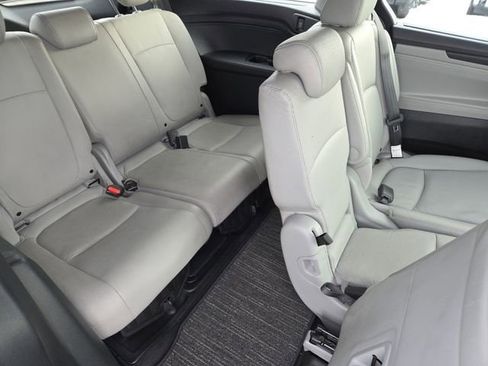 Used 2022 Honda Odyssey EX-L image 25