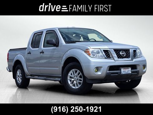 Used 2017 Nissan Frontier SV w/ SV Value Truck Package AWD/4WD image 1