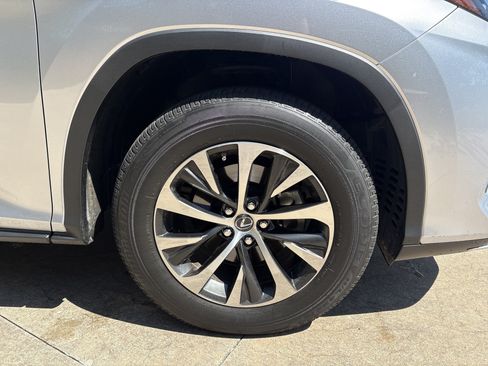 Used 2022 Lexus RX 350L Premium w/ Premium Package AWD/4WD image 13