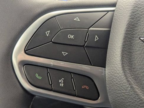 New 2026 Chrysler Pacifica Select FWD image 11