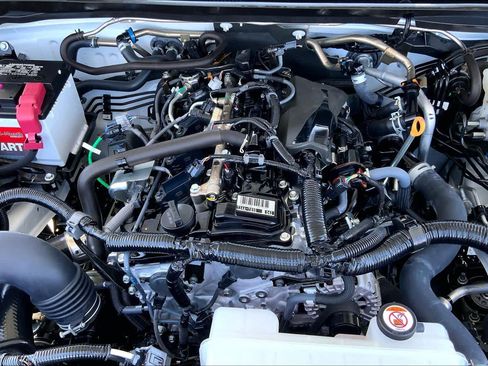 Certified 2025 Toyota Tacoma SR5 RWD image 31