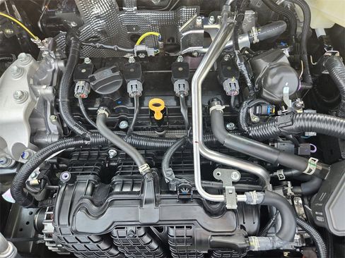 New 2025 Mitsubishi Outlander SE image 20