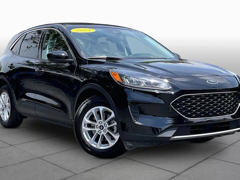 Used 2021 Ford Escape SE FWD image 4