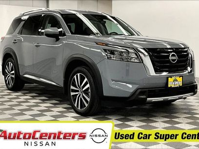 Used 2025 Nissan Pathfinder Platinum