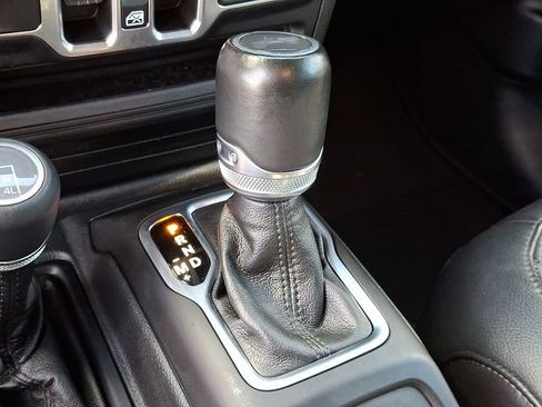 Used 2023 Jeep Wrangler Altitude image 14